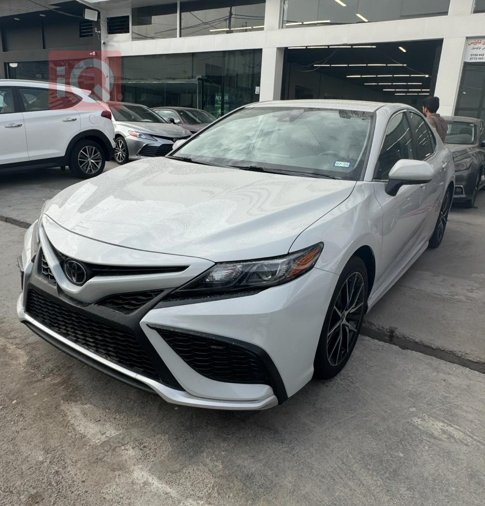 تۆیۆتا کامری